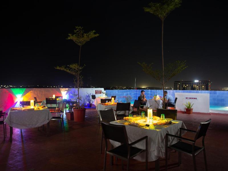 Clarion Hotel Tirupur image
