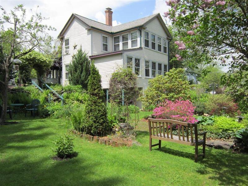 The Jenkins Inn — main photo