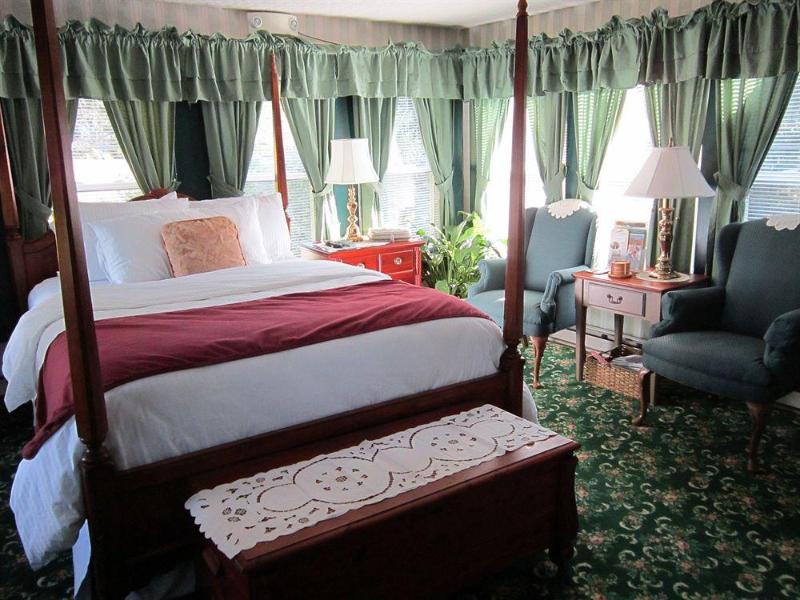 The Jenkins Inn — photo 3