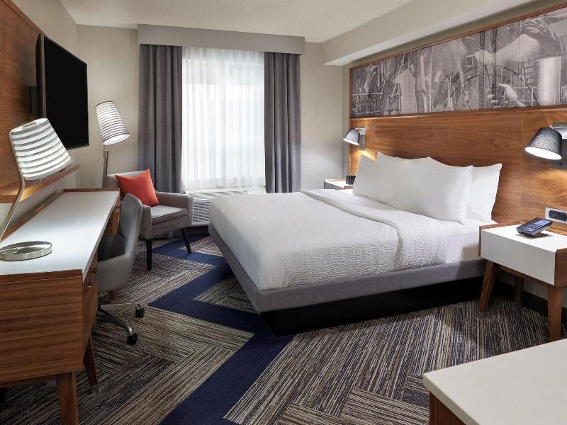 Four Points by Sheraton Vaughan image