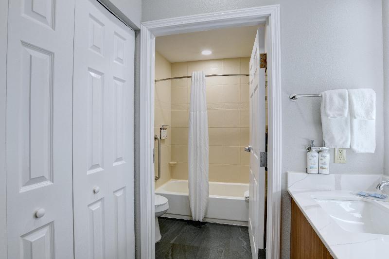 Staybridge Suites Oklahoma City Airport image