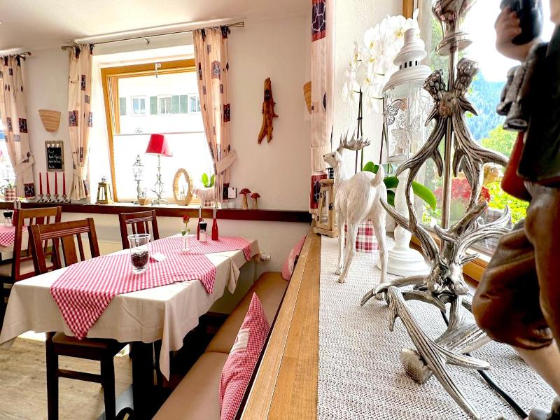 Amadeus Hotel & Cafe image