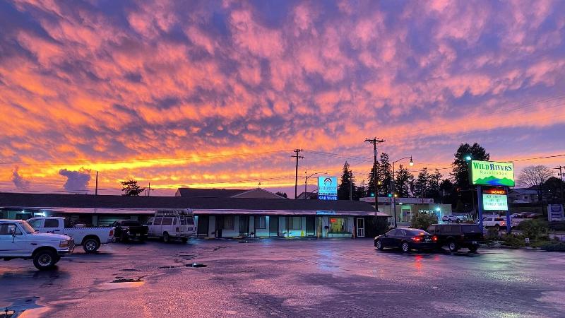 Wild Rivers Motor Lodge image