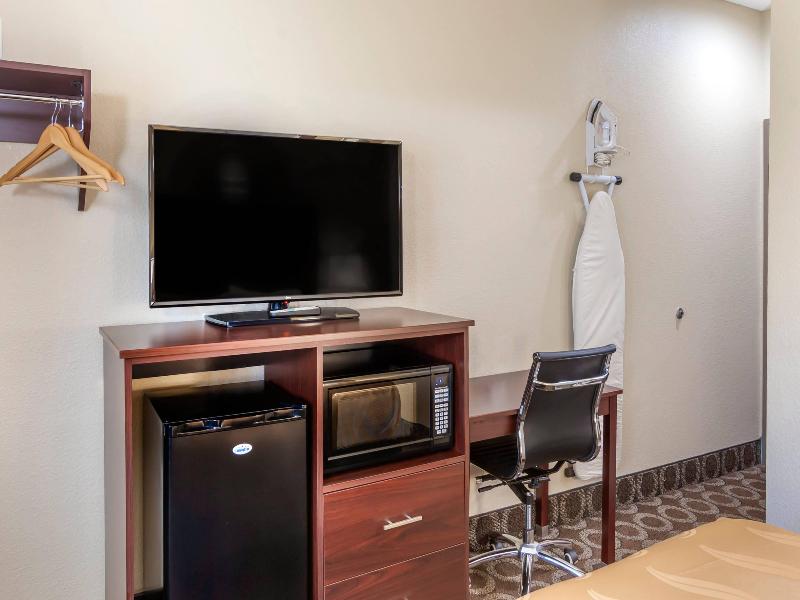 Quality Inn Overland Park Kansas City image
