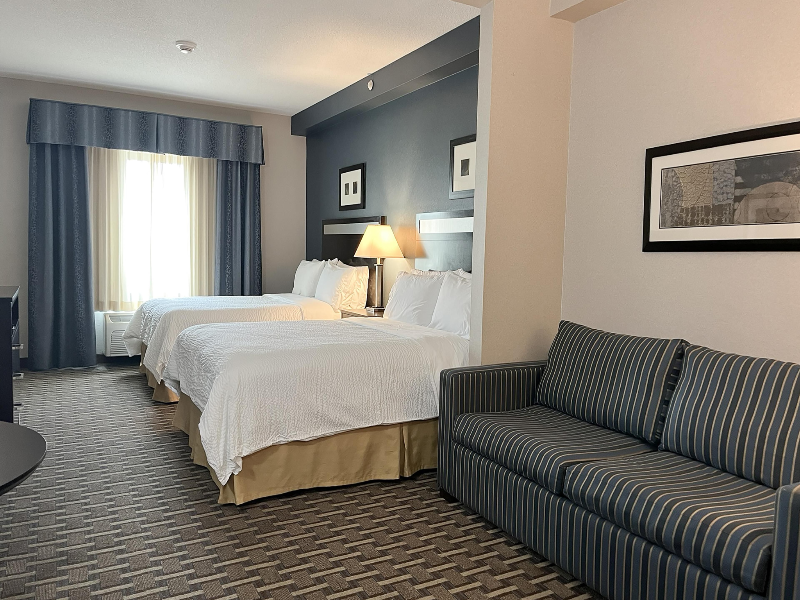 2 Queen Beds Suite