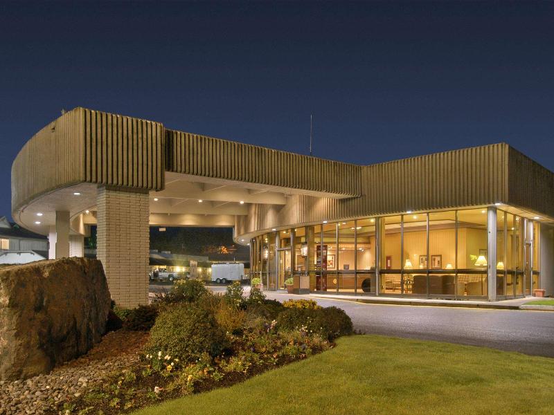 Red Lion Coos Bay image
