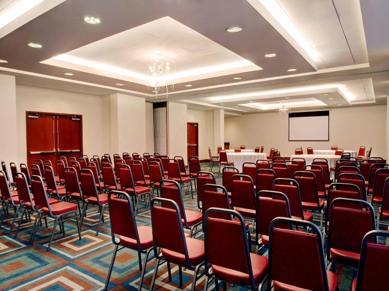 Four Points by Sheraton Oklahoma City Quail Spring image