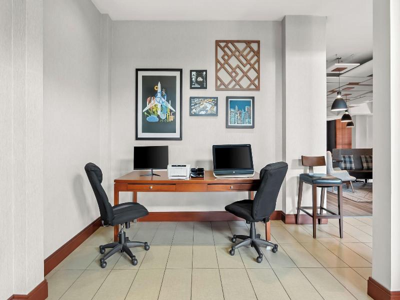 Four Points by Sheraton Oklahoma City Quail Spring image