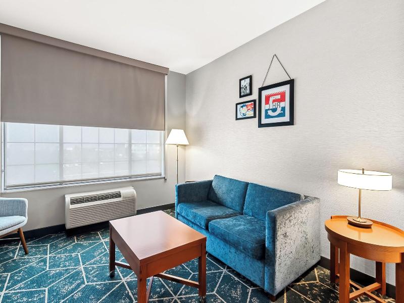 Four Points by Sheraton Oklahoma City Quail Spring image