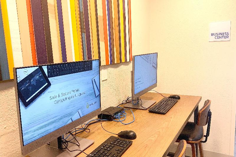 Holiday Inn Express & Suites Prospect Heights