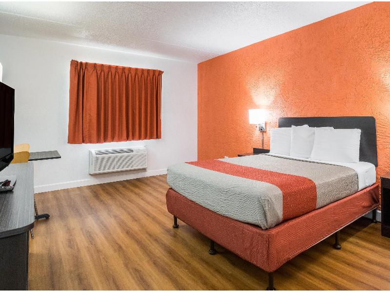 Motel 6 Prospect Heights, Il GA image
