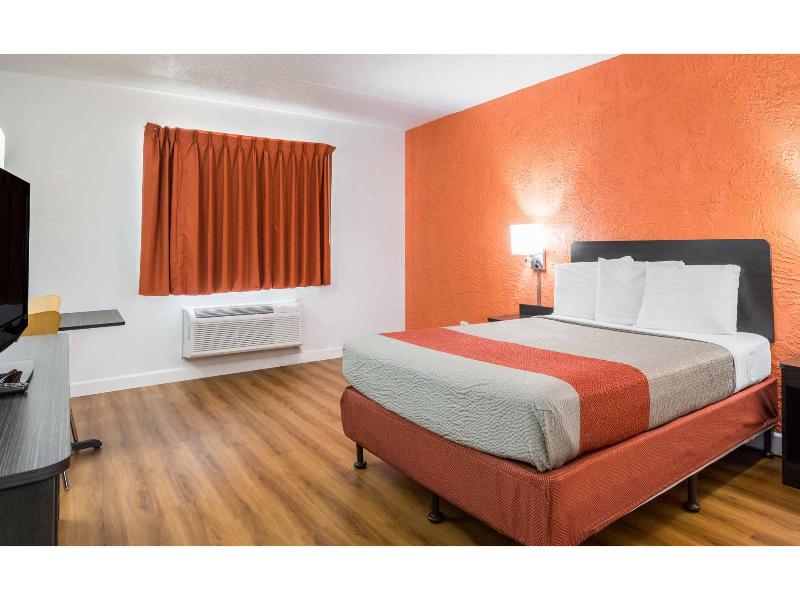 Motel 6 Prospect Heights, Il GA image