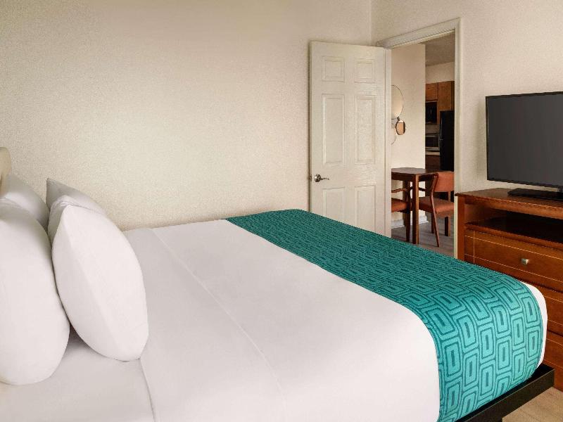 Howard Johnson by Wyndham Ocean City Oceanfront image