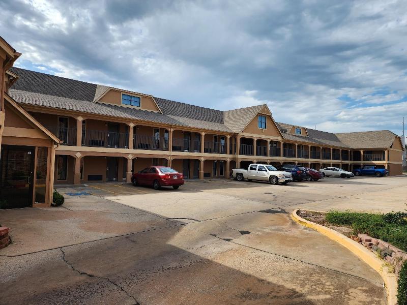 Executive Inn Northwest image