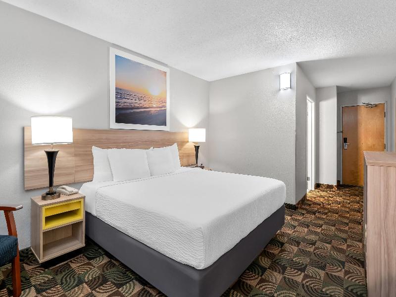 Days Inn by Wyndham Hillsdale image
