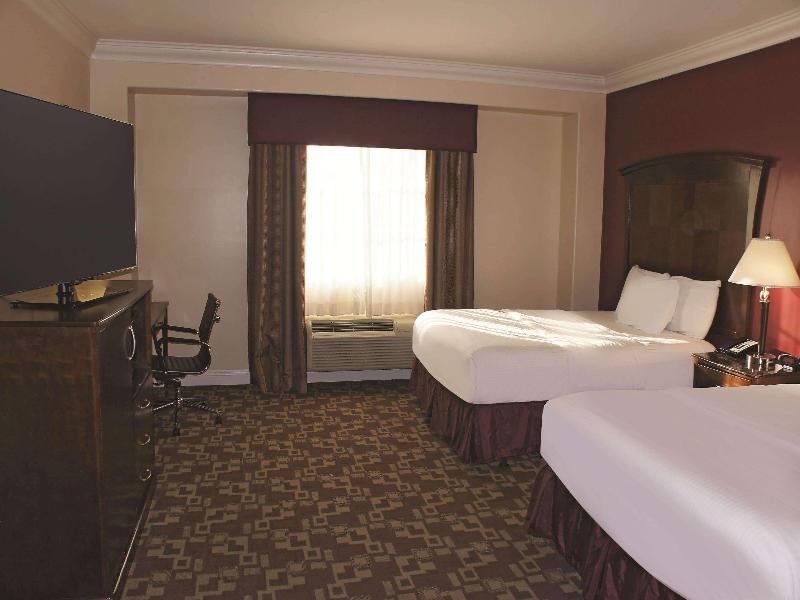 La Quinta Inn & Suites Moreno Valley image