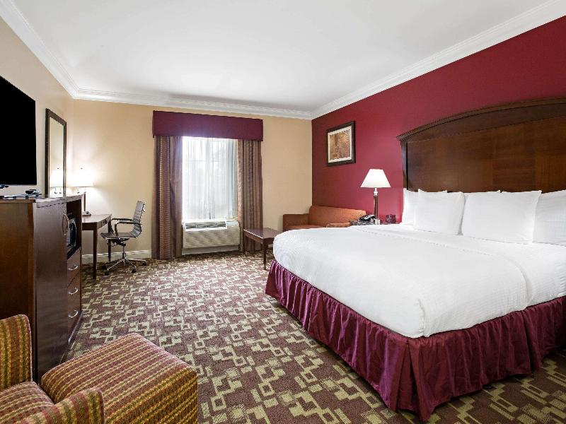 La Quinta Inn & Suites Moreno Valley image