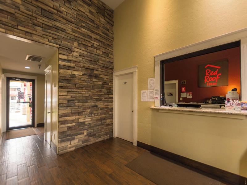 Red Roof Inn Oklahoma Airport – I-40 W/Fairgrounds