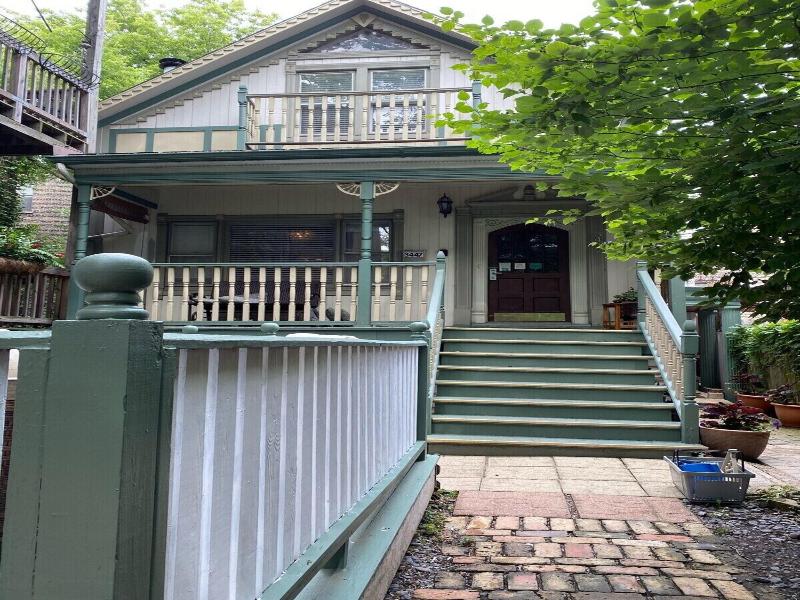 Villa Toscana Guest House B&B image