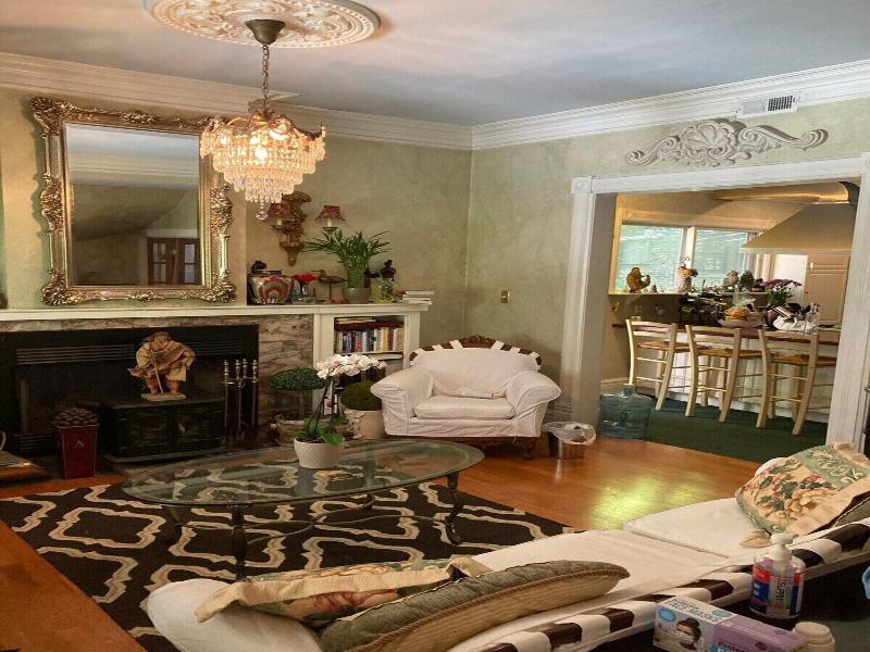 Villa Toscana Guest House B&B image