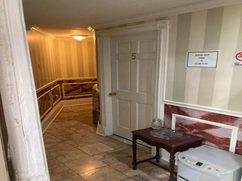 Villa Toscana Guest House B&B image