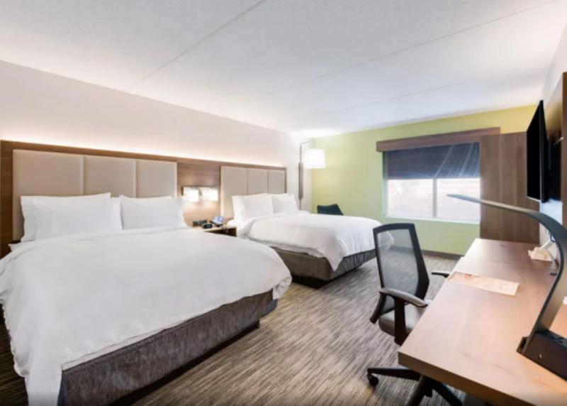 Holiday Inn Express Naperville photo 16
