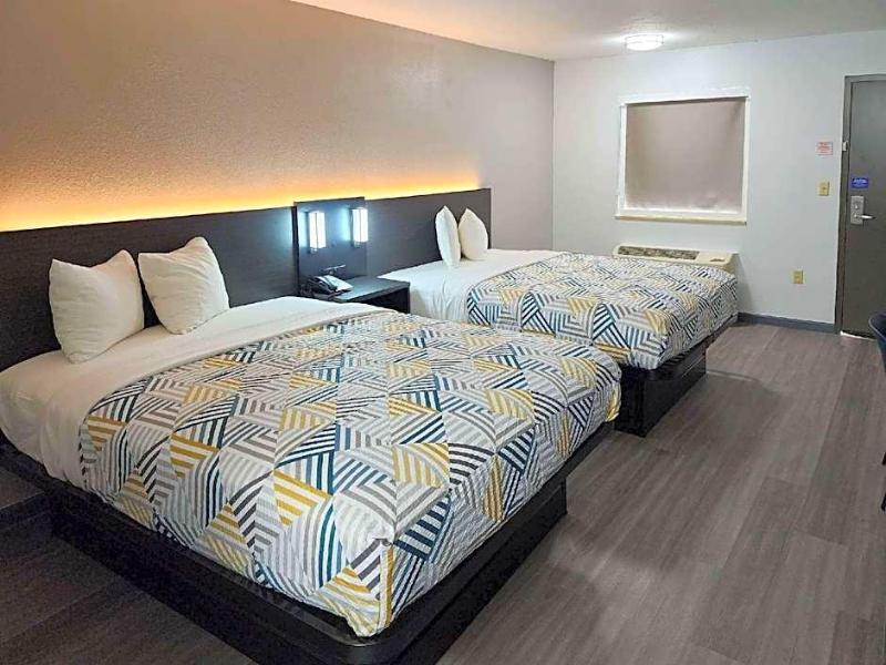 Economy Inn North Oklahoma City image