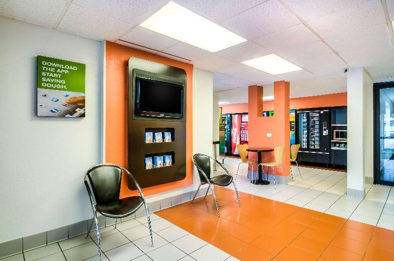 Motel 6 Chicago North Central-Arlington Heights image