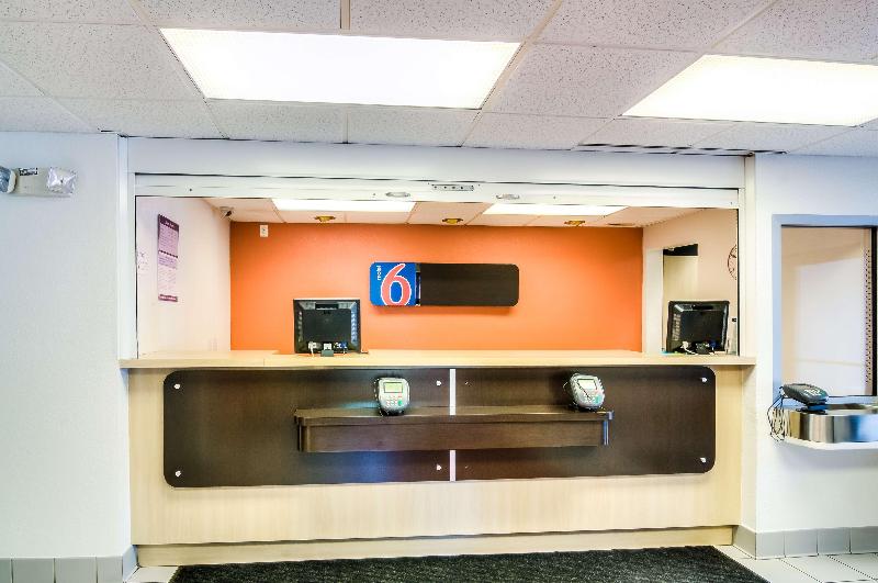 Motel 6 Chicago North Central-Arlington Heights image