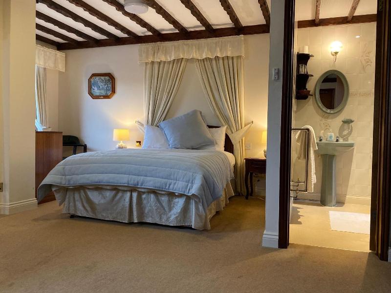 Cotswold House - Guest house image