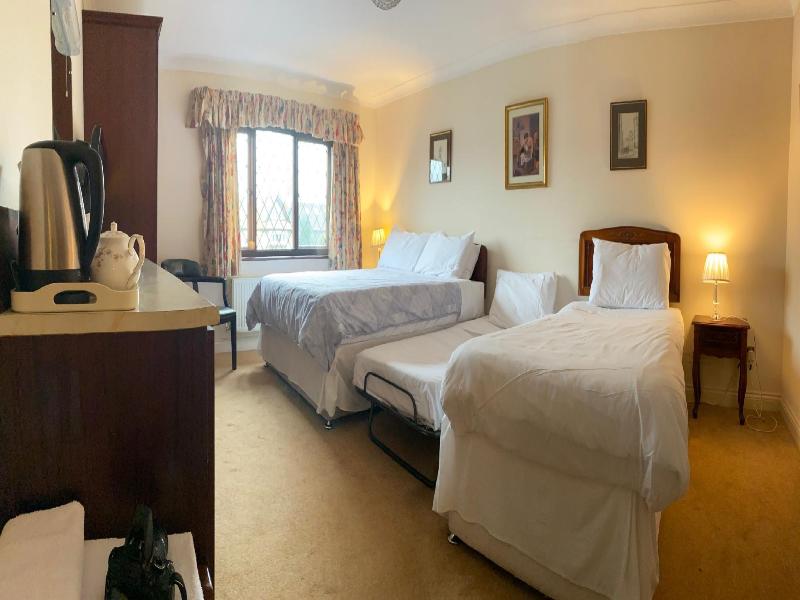 Cotswold House - Guest house image