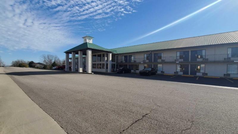 Notch Inn and Suites image