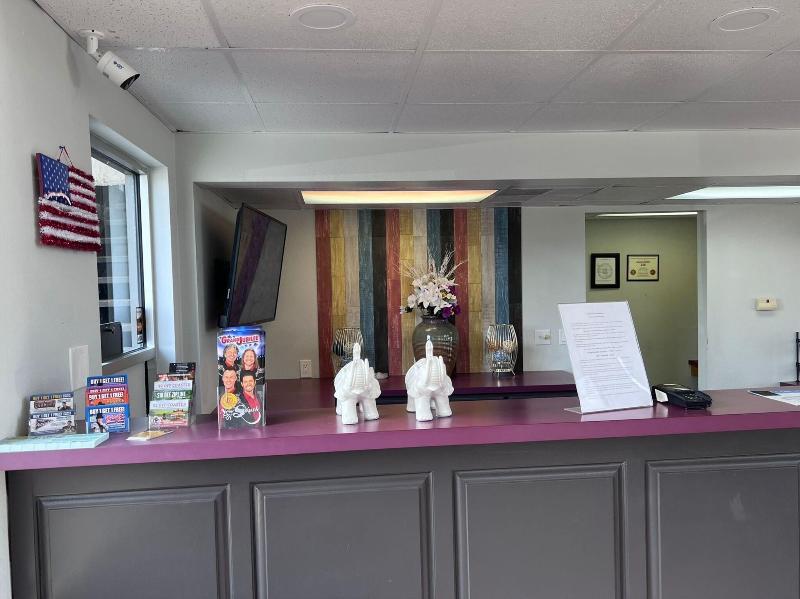 Notch Inn and Suites image