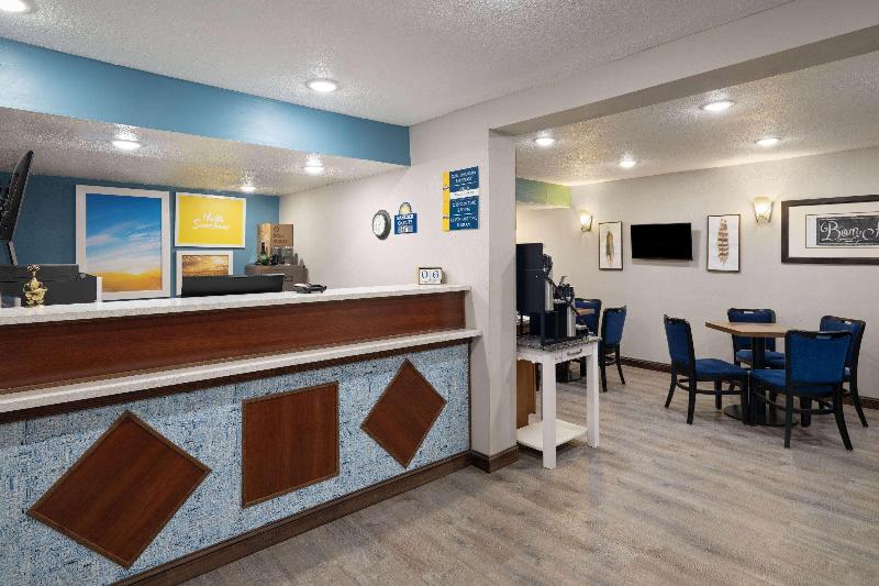 Days Inn & Suites by Wyndham Kokomo image
