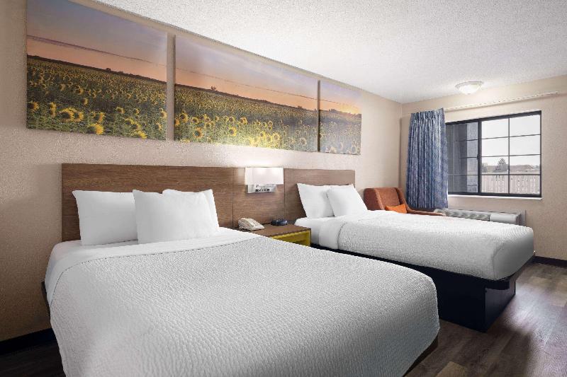 Days Inn & Suites by Wyndham Kokomo image