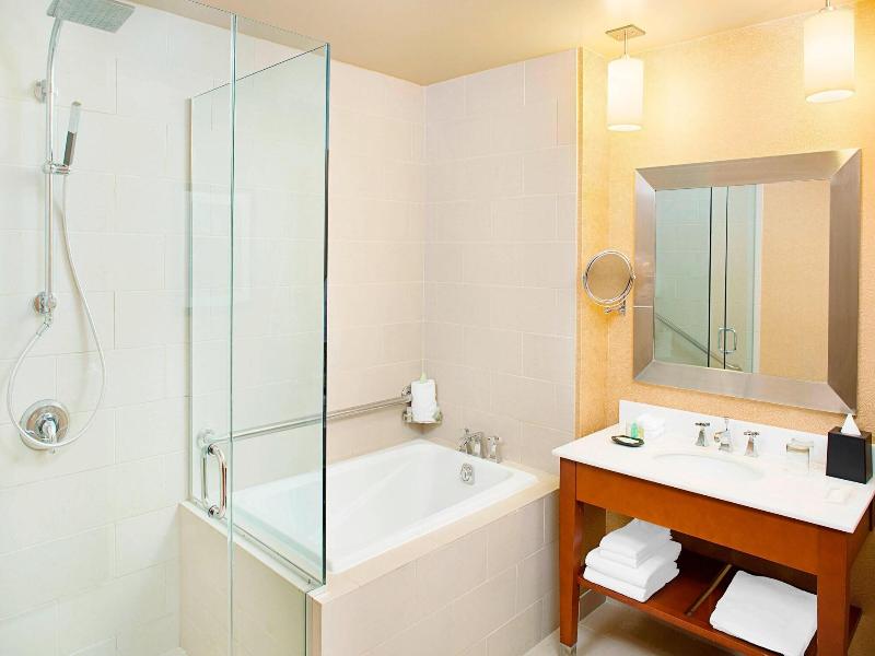 The Westin Chicago North Shore image
