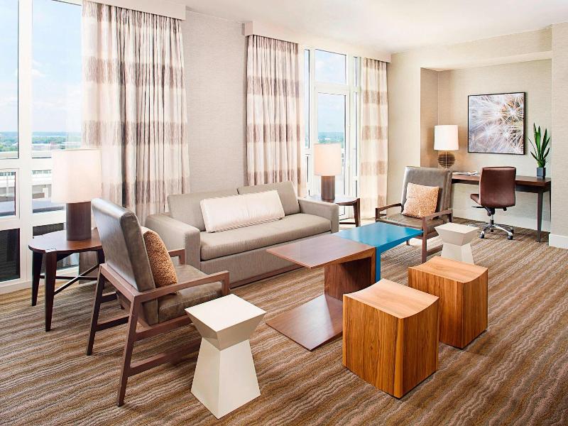 The Westin Chicago North Shore image