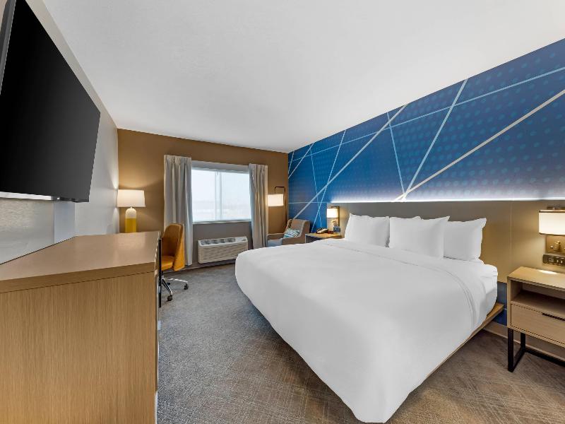 Comfort InnSuites Oklahoma CityNorth Quail Springs image