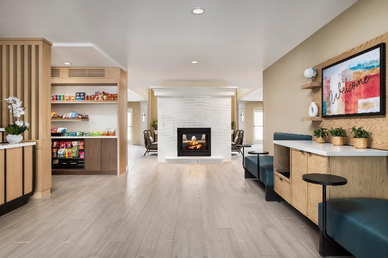 Sonesta ES Suites Toronto - Vacationstore.net