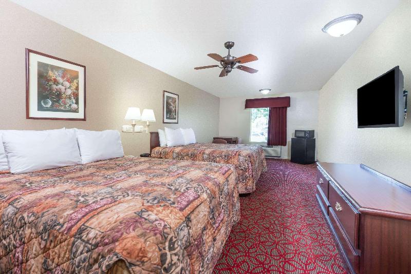 Days Inn By Wyndham St Peters/St Charles image