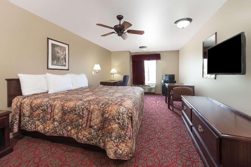 Days Inn By Wyndham St Peters/St Charles image