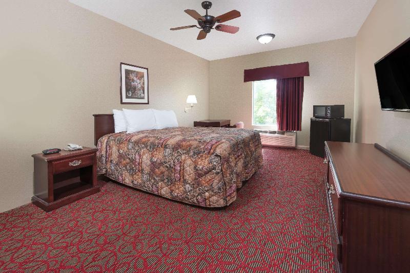 Days Inn By Wyndham St Peters/St Charles image