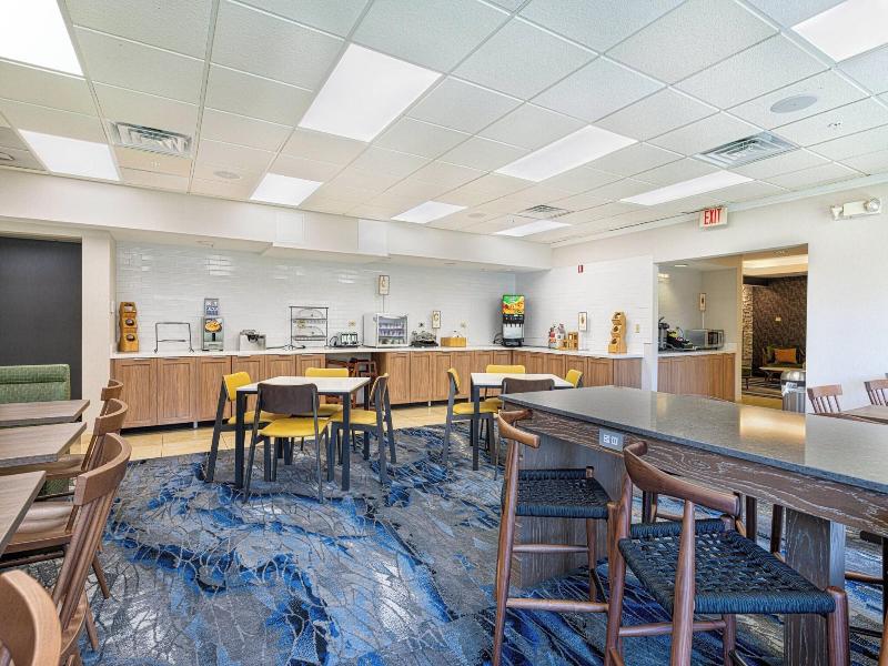 Fairfield Inn By Marriott Chicago Naperville image