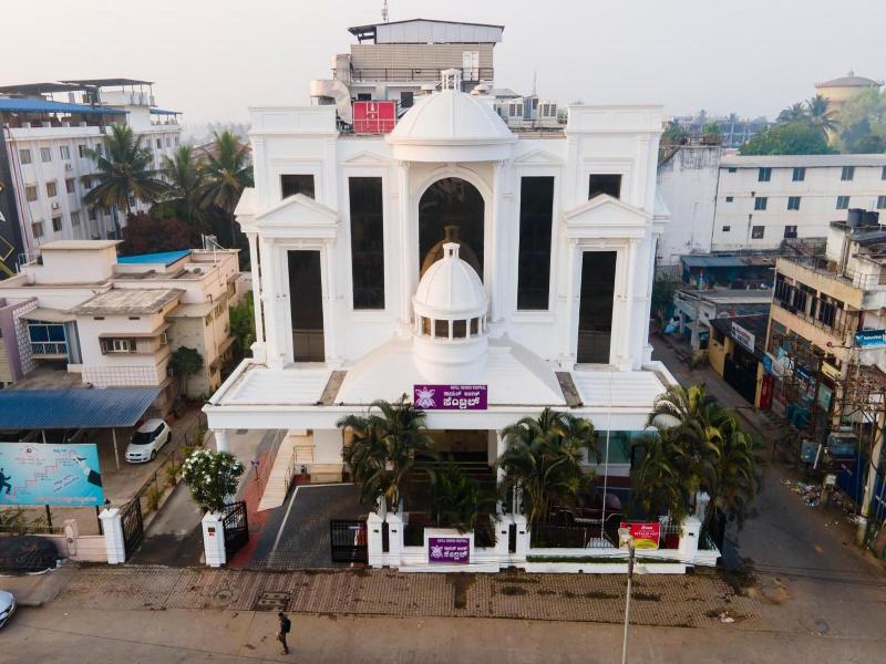 Royal Orchid Central Hotel image