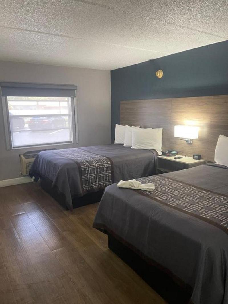 Blue Spring Inn Orange City image