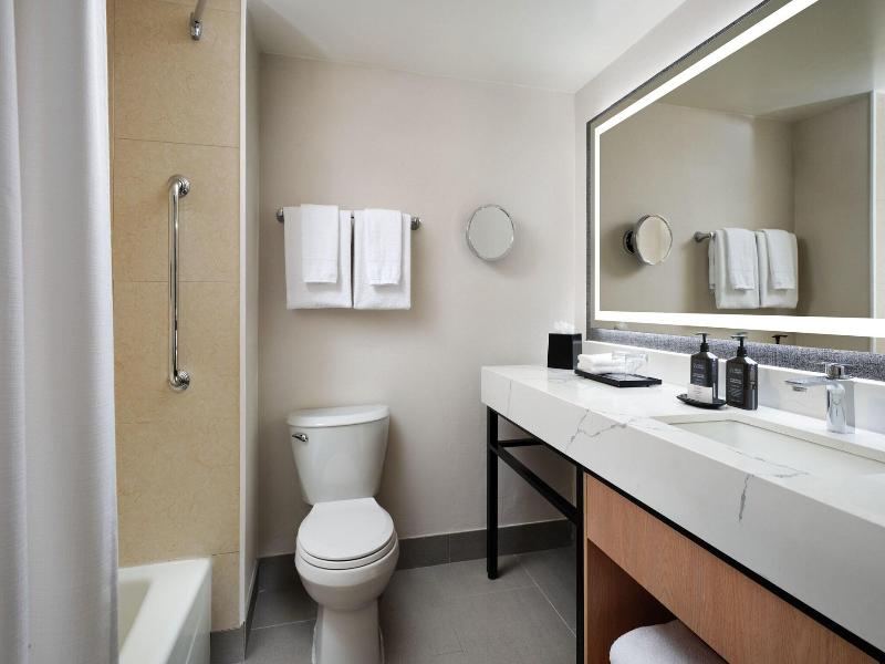 Sheraton Ontario Airport image
