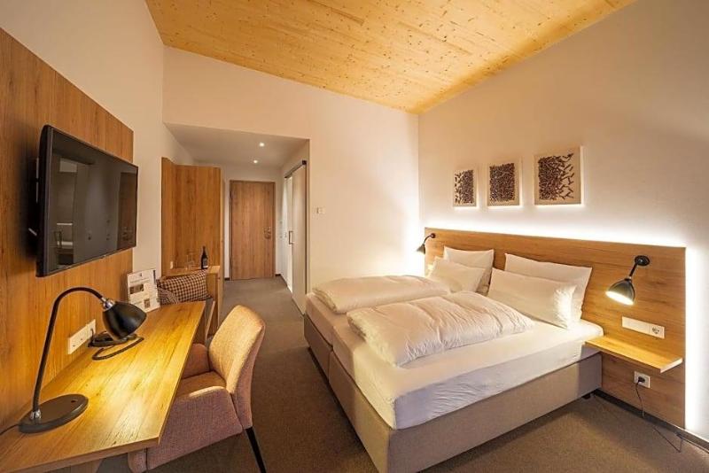 Peffer & Salz Weinhotel image