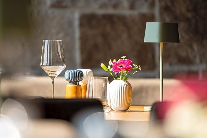 Peffer & Salz Weinhotel image