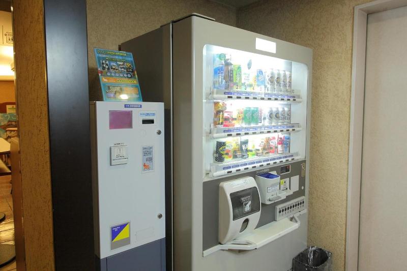 R&B Hotel Sapporo-KitasanNishini image