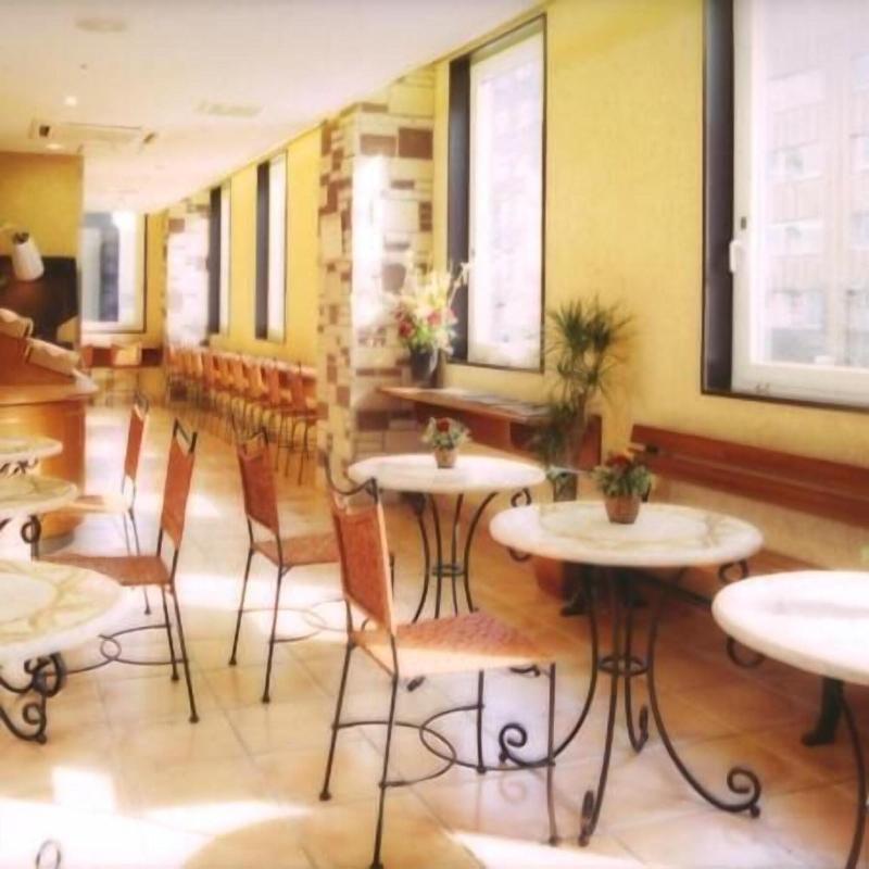 R&B Hotel Sapporo-KitasanNishini image
